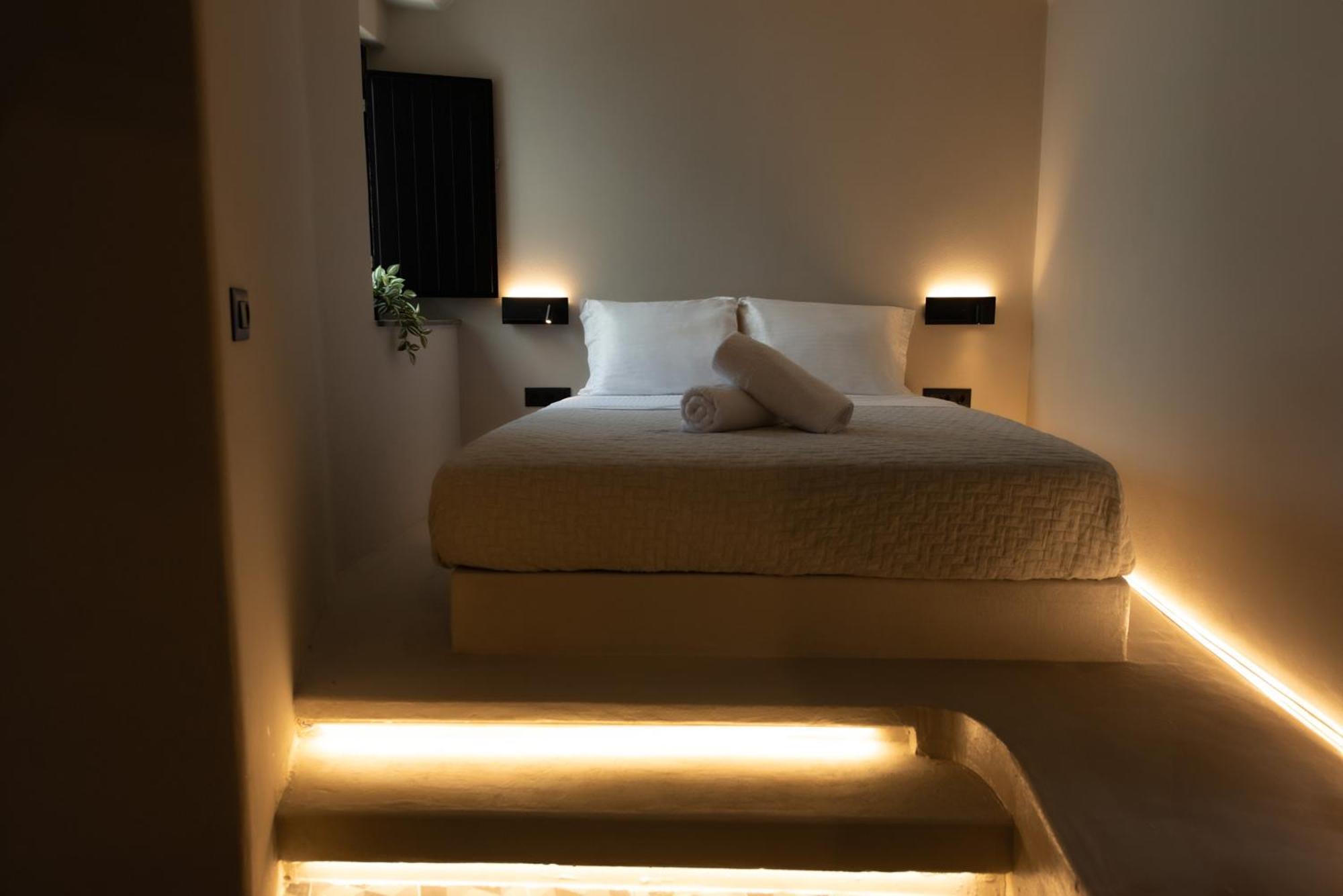 Noir Cave Villa With Private Jacuzzi And Sunset Terrace Пиргос Экстерьер фото